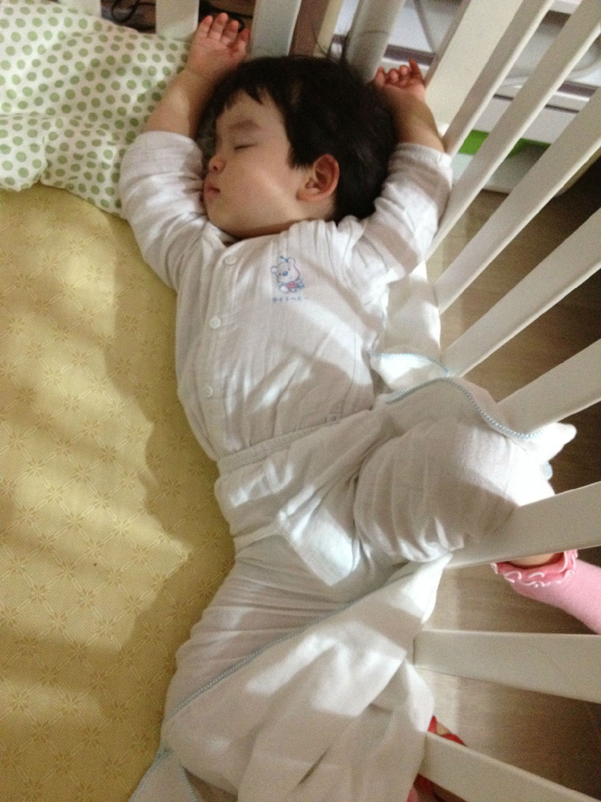 宝宝这种睡姿竟是高智商的象征，快看你家宝宝是么