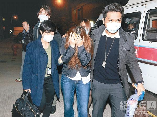 淫业新天后诞生:港大教授前妻组织12P性爱派