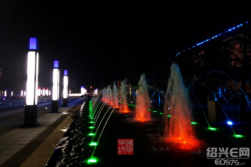 绍兴市新"城市广场"——镜湖广场夜景随拍