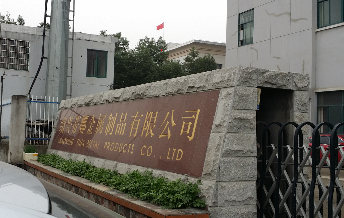 E网推荐的米丝迪可<em>女装工厂</em>直销<em>店</em>现场直扫-绍