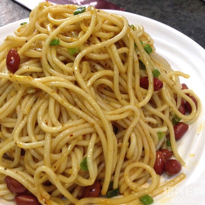 <em>海妹子酸菜鱼</em>绍兴世茂店开业了!吃鱼就来海妹