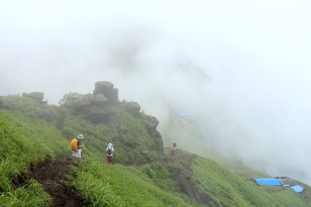 雨天反穿武功山