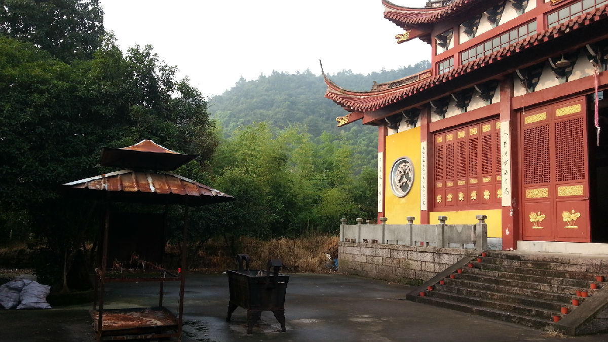 骑行州山项里翠峰寺,九峰寺和大雾尖香山寺