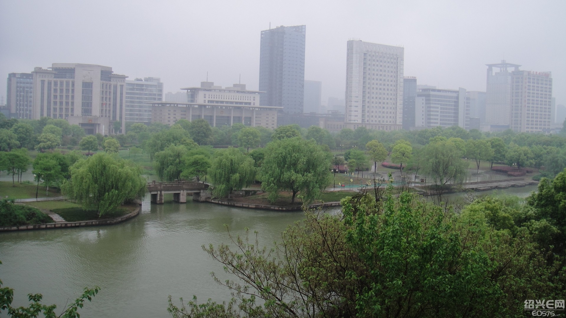 柯中教室窗外即景|第四城市·城建 绍兴e网论坛 绍兴地方门户网站