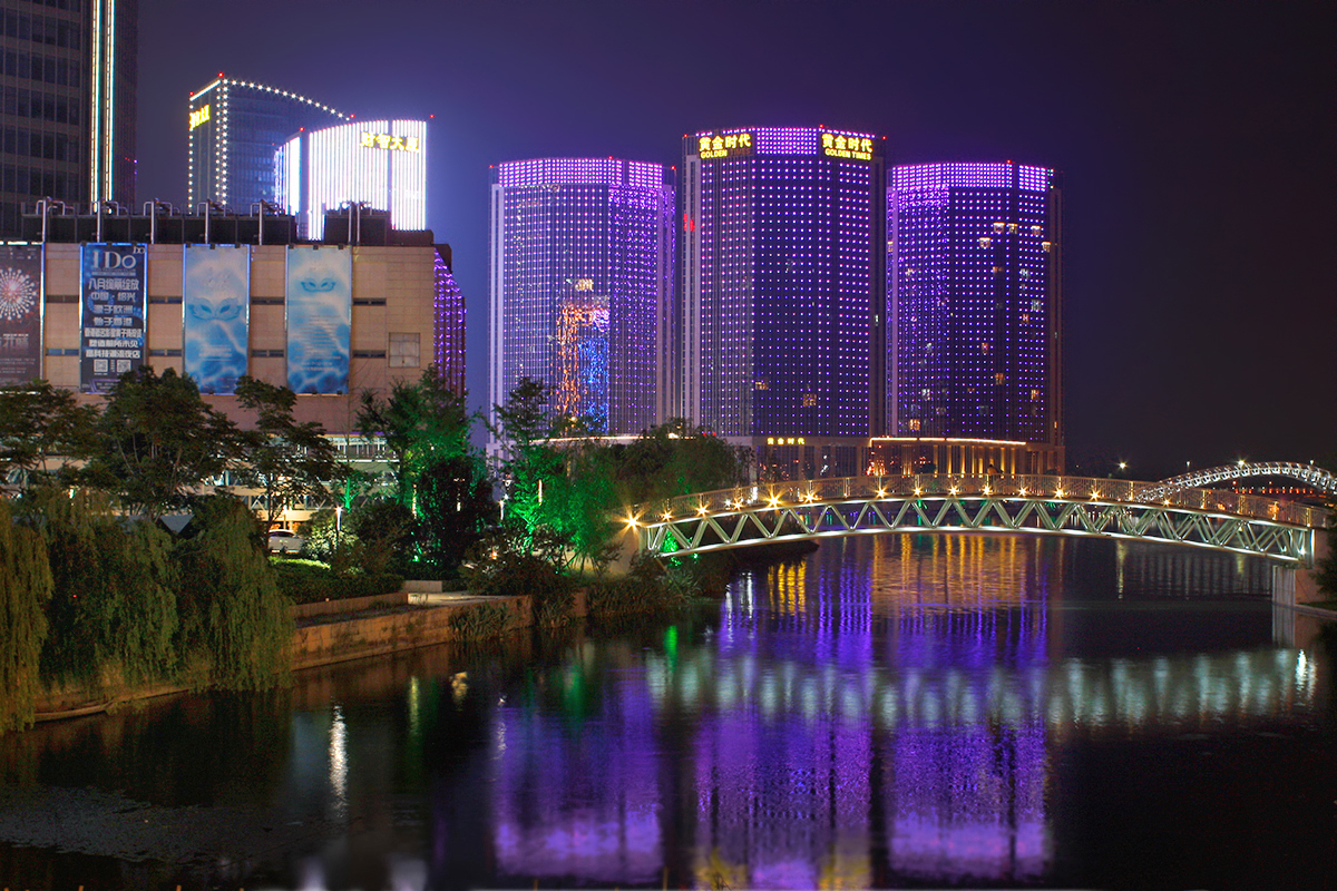 迪荡湖之夜