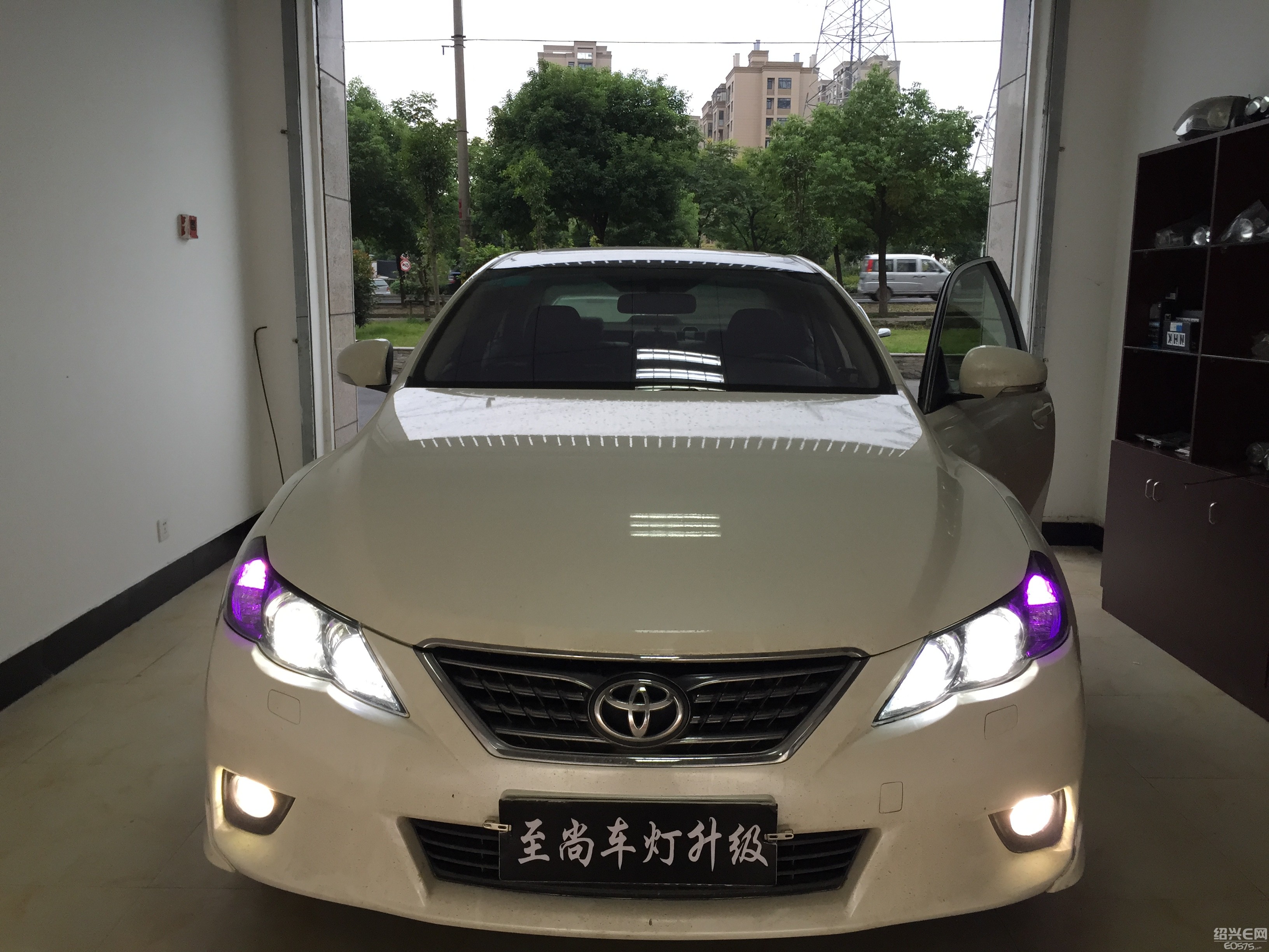 锐志爆改大灯 四近四远