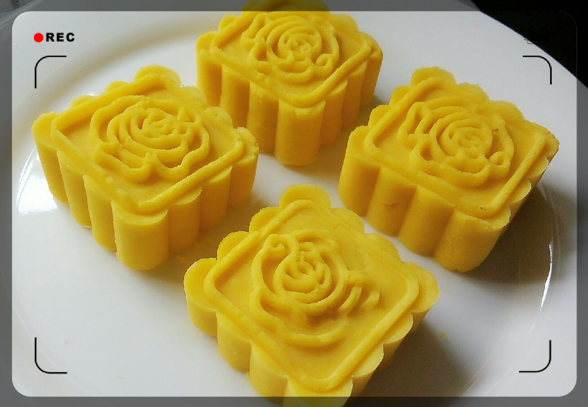 软软糯糯清香玉米糕