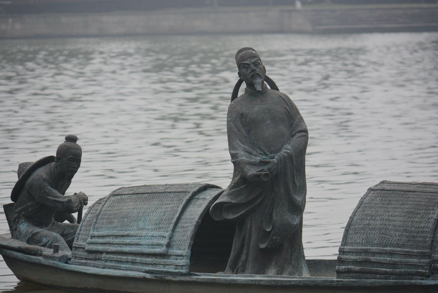 ili9431中文资料:鉴湖里的那只"乌蓬船"