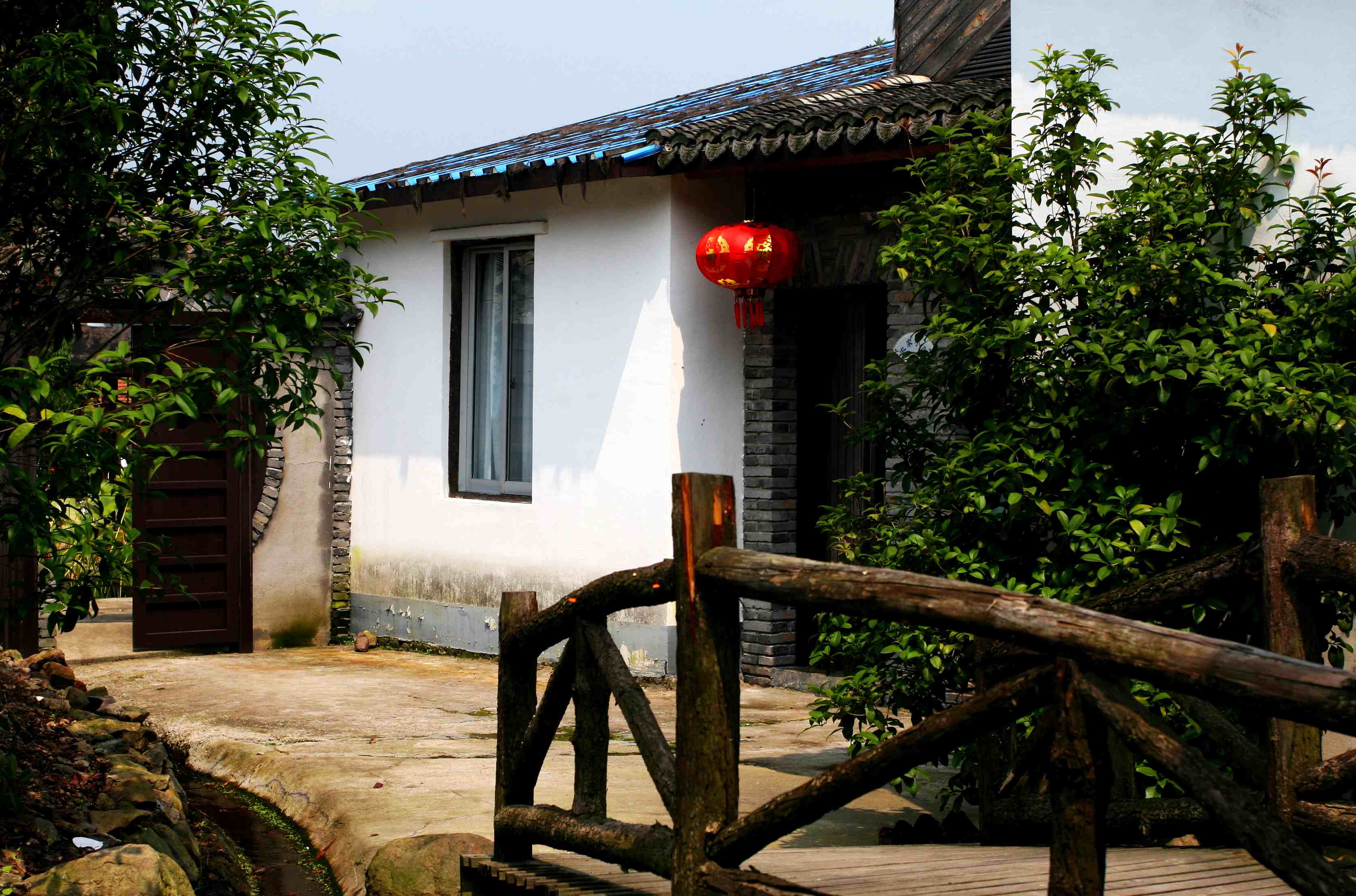 帖子楼主已被禁言,此标题自动隐藏!